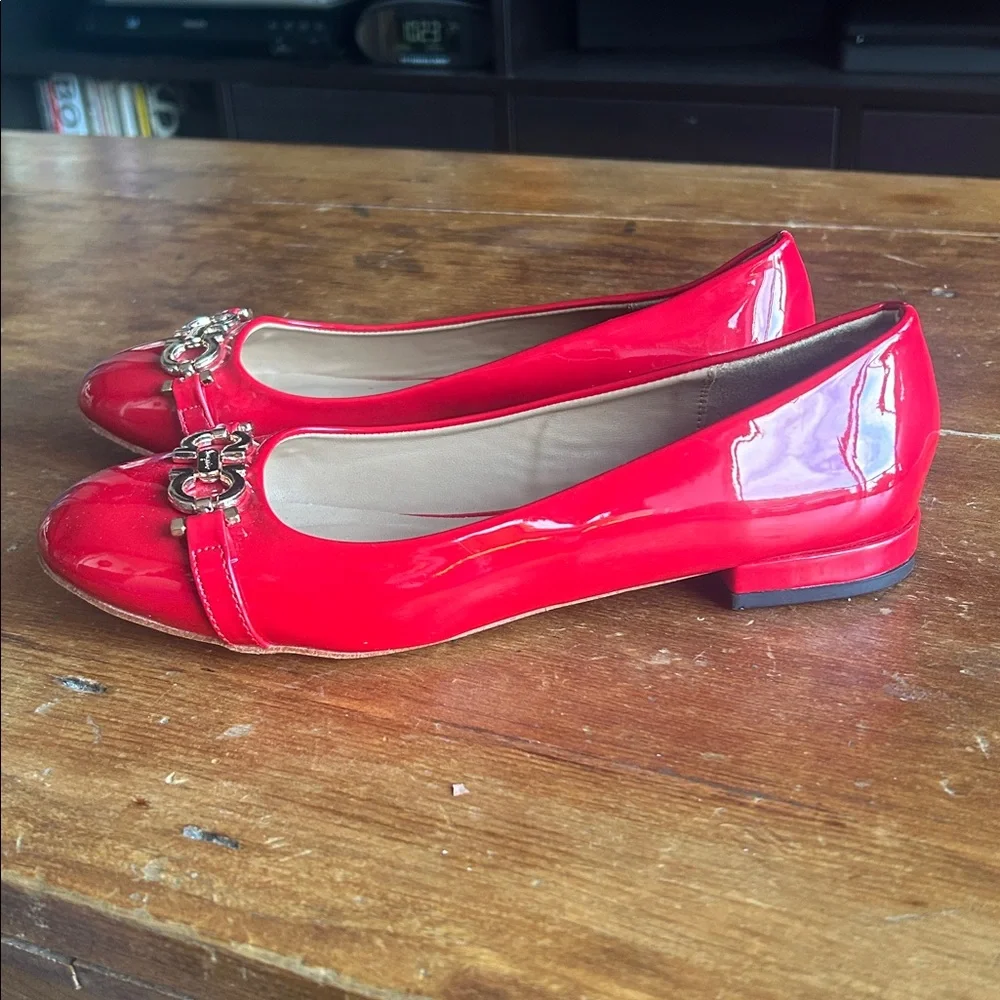BNWOT - Salvatore Ferragamo Red Patent Leather Ballet Flats - size 7 - Picture 5 of 9